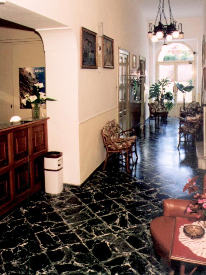 Albergo Italia - Vintage Hotel Капри Екстериор снимка